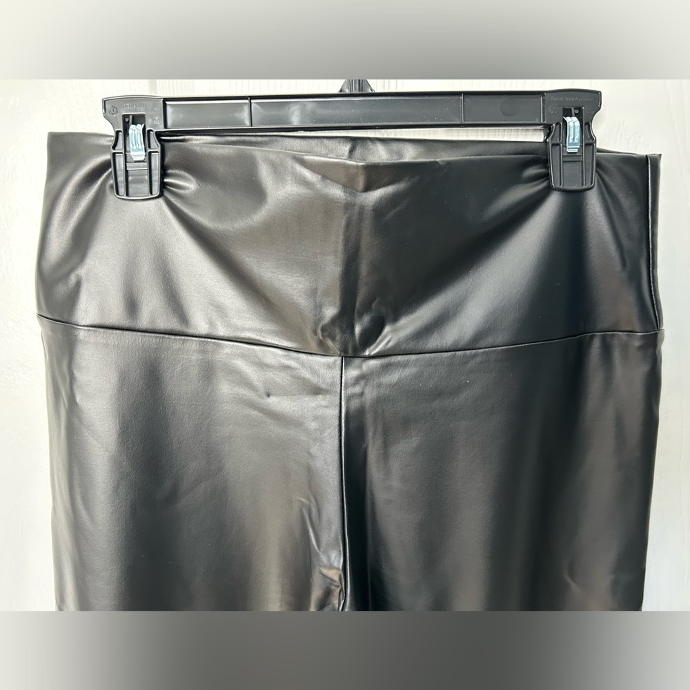 Love Ryan Los Angeles Faux Leather Black Leggings Plus Size 2X NWT - Picture 7 of 12